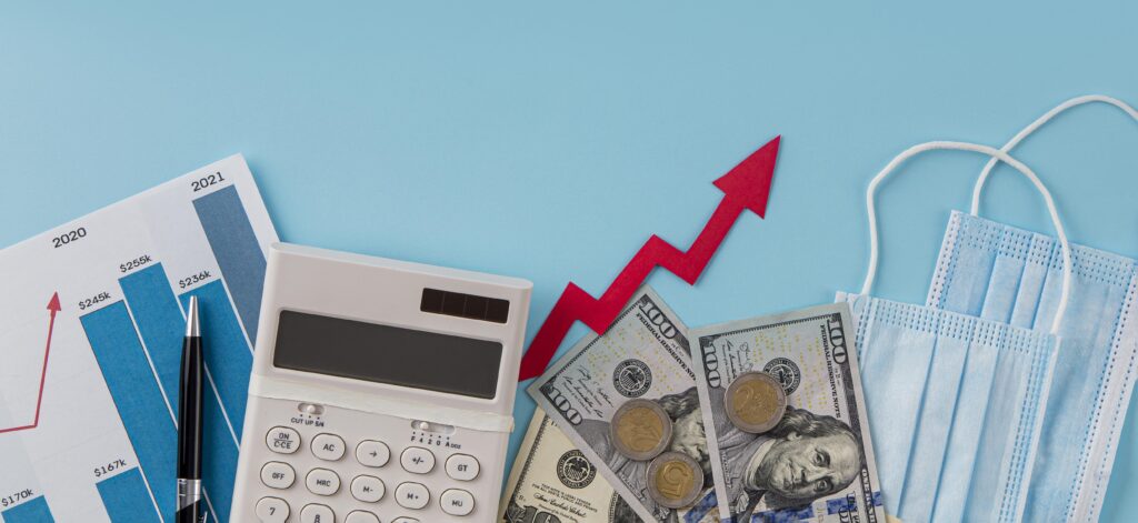 Vista superior de itens de negócios com gráfico de crescimento